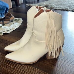 Women's White Fringe Ankle Boots